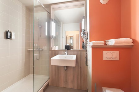 ibis Styles Versailles Saint Quentin en Yvelines, Saint-Cyr-lʼÉcole, France