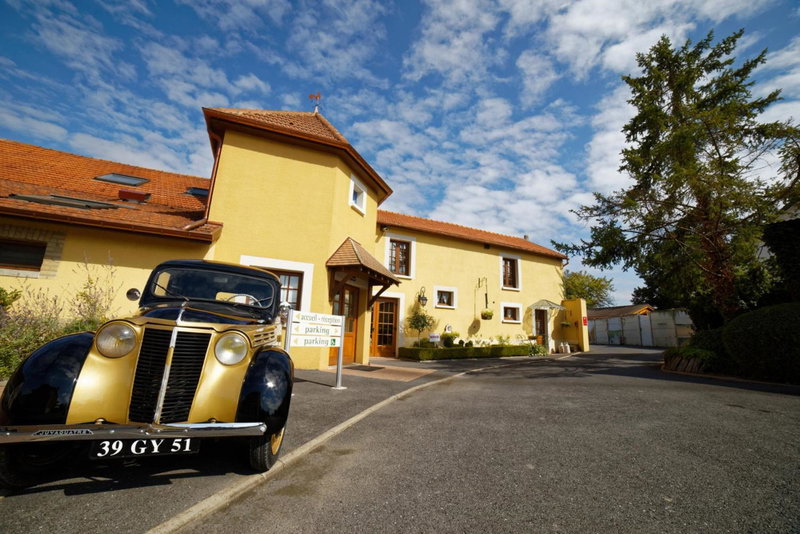 Logis Auberge Des Moissons, Matougues, France