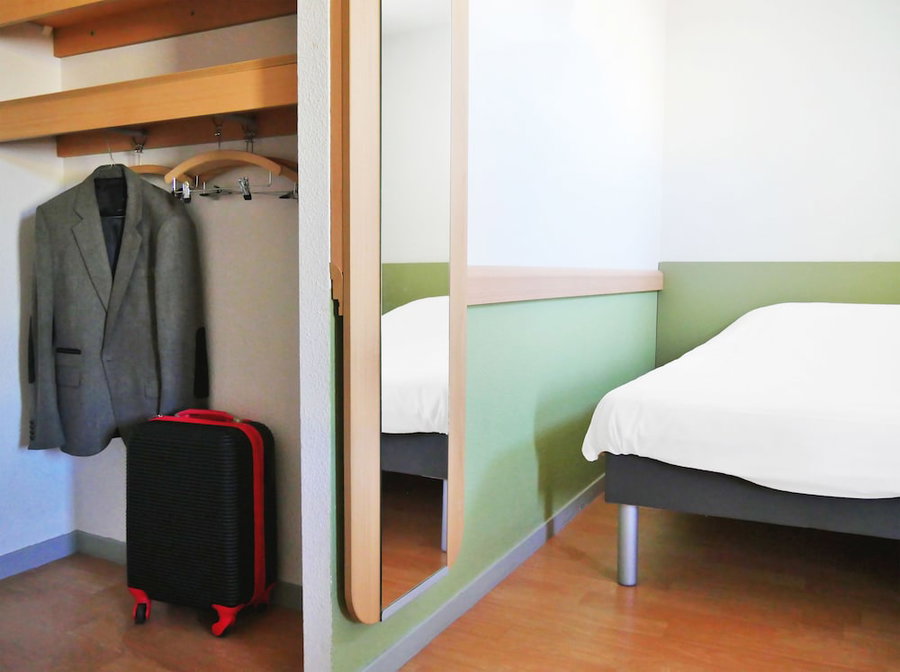 ibis budget Lisieux, Lisieux, France