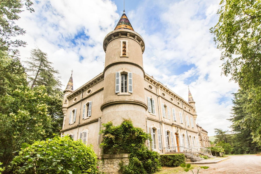 Chateau de Bournet, Grospierres, France