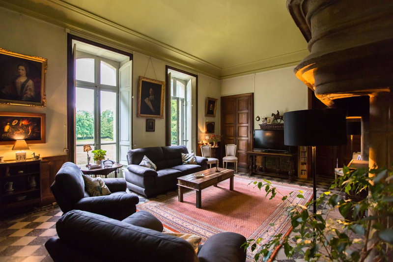 Chateau de Bournet, Grospierres, France