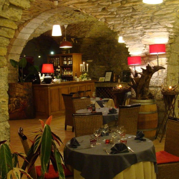 Chateau de Bournet, Grospierres, France