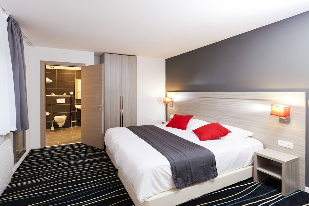 Hotel · The Originals City, Glassy Hôtel, Marne-la-Vallée Est, Meaux, Villenoy