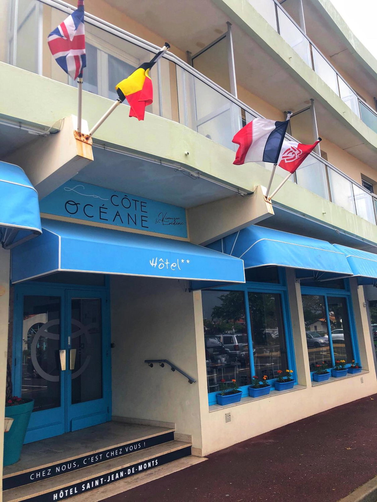 Hotel · Hotel La Cote Oceane - CLIMATISÉ - Saint Jean de Monts- 250m plage, Saint-Jean-de-Monts