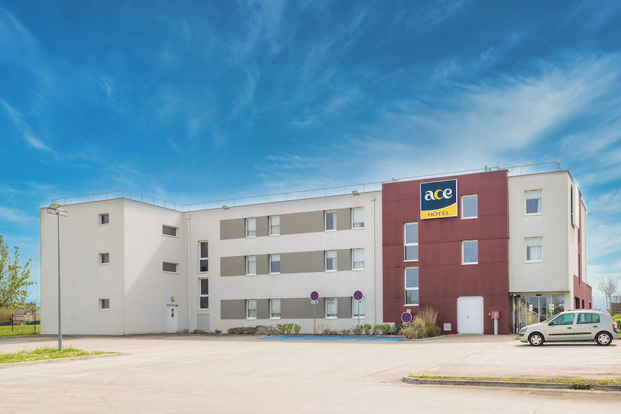 ACE Hôtel Troyes, Saint-Andre-les-Vergers, France