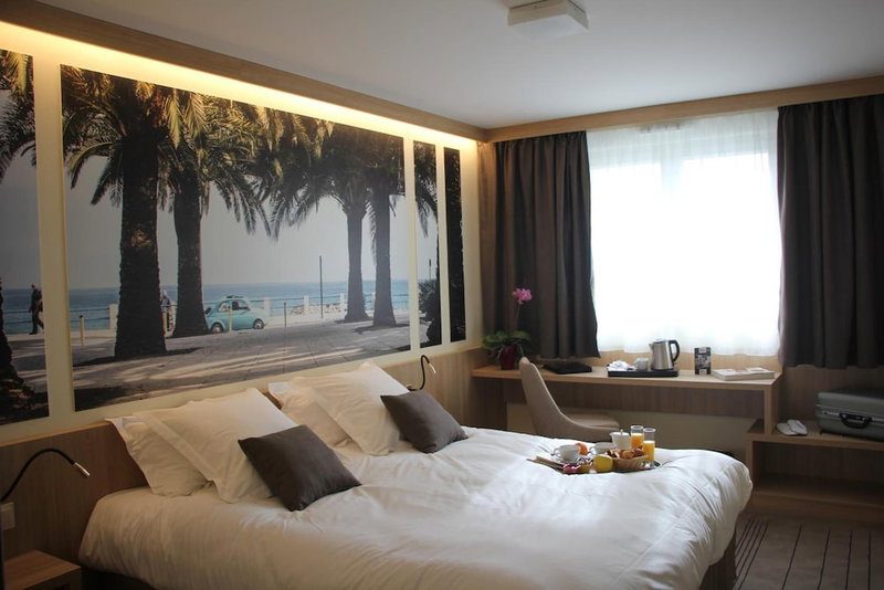Brit Hotel Montargis, Mormant-sur-Vernisson, France