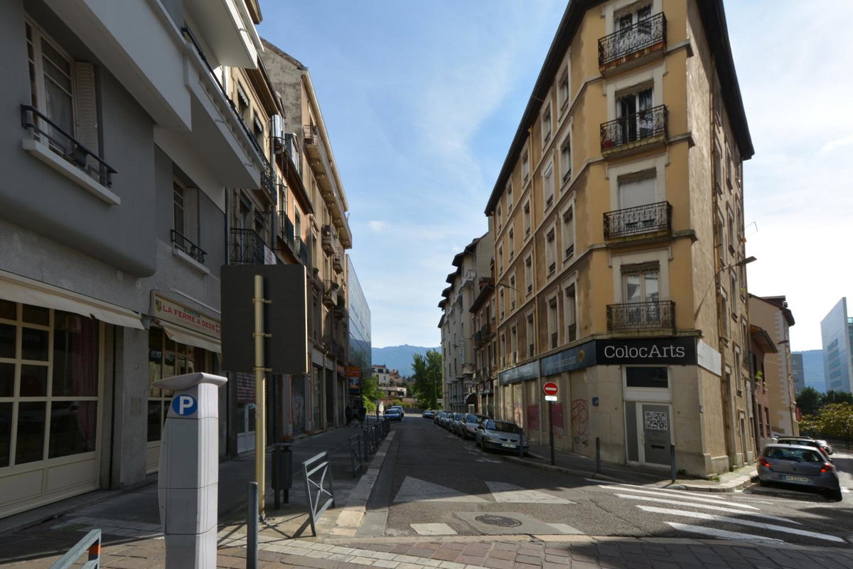 Hotel · Hotel Lux, Grenoble