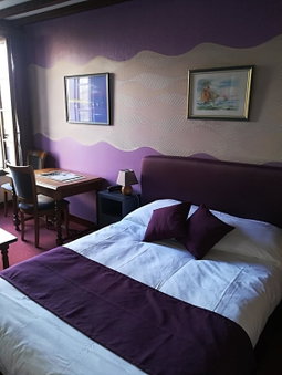 Hostellerie Saint Martin- Logis Hôtel et Restaurant, Creully, France