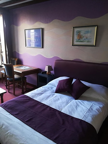 Hostellerie Saint Martin- Logis Hôtel et Restaurant, Creully, France