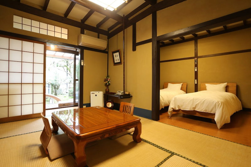 Momijiya Bekkan Kawanoiori, Kyoto, Japan