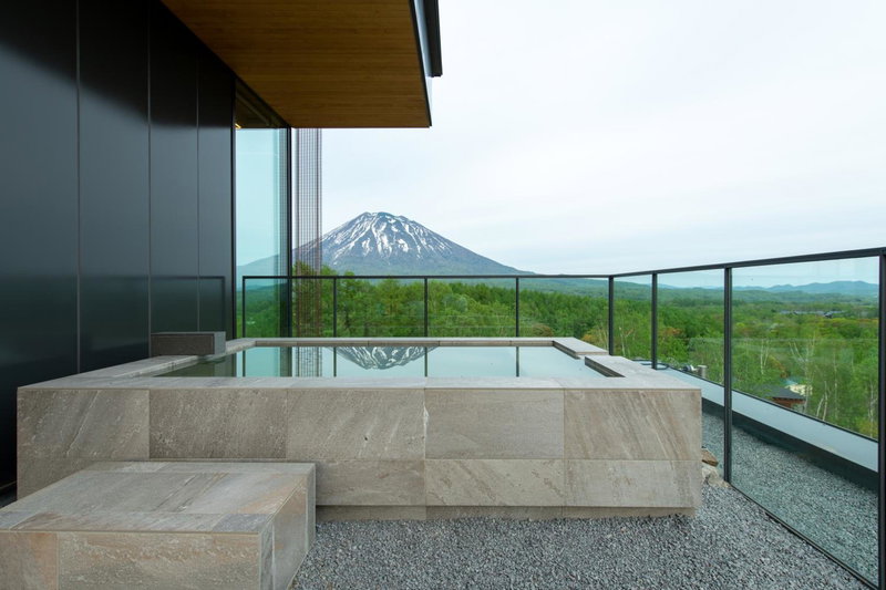 Intuition, Kutchan, Japan