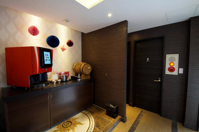 Hotel Lei, Funabashi, Japan