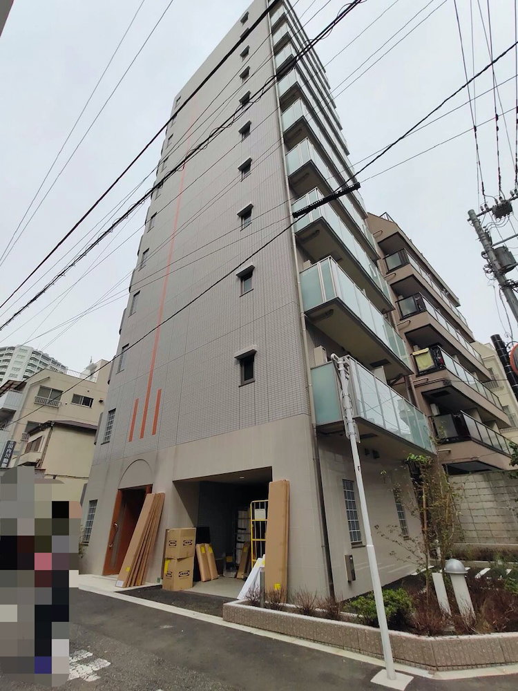 Otsuka No.4 Mansion, Japan
