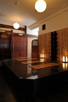 Yadoya Tsubaki, Aomori, Japan
