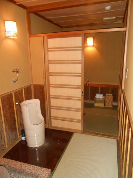 Shin Kadoya, Atami, Japan