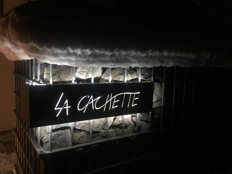 La Cachette, Hakodate, Japan