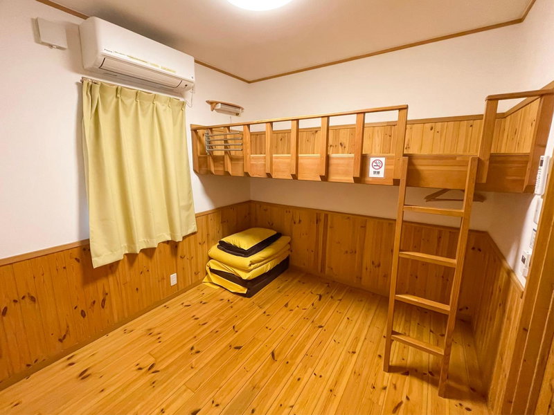 Orange Cabin Inn far from station, Fujikawaguchiko, Japan