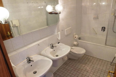 Romantica Hotel Blauer Hecht, Dinkelsbühl, Germany