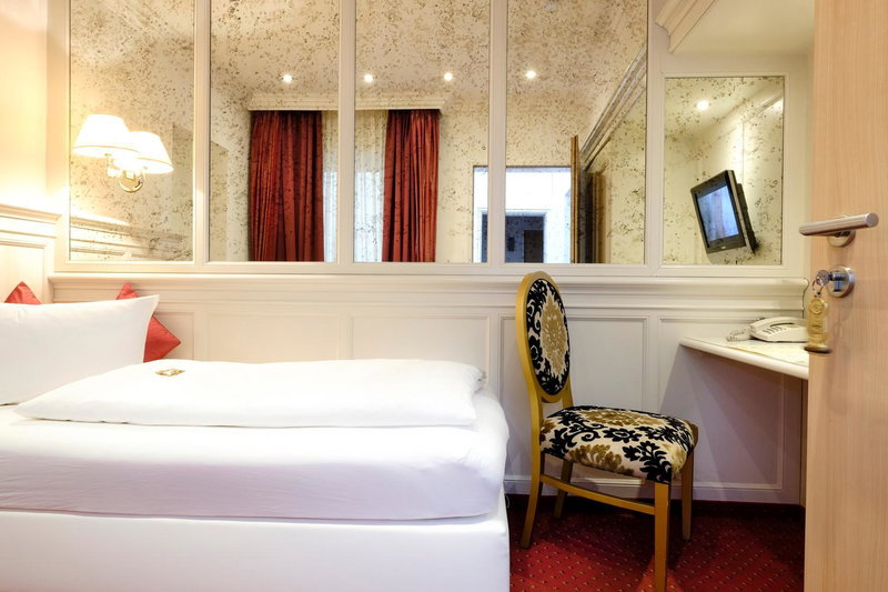 Hotel Post, Burghausen, Germany