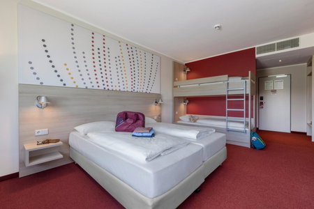 Serways Hotel Remscheid, Remscheid, Germany