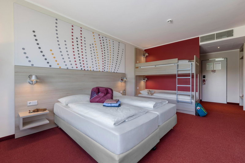 Serways Hotel Remscheid, Remscheid, Germany