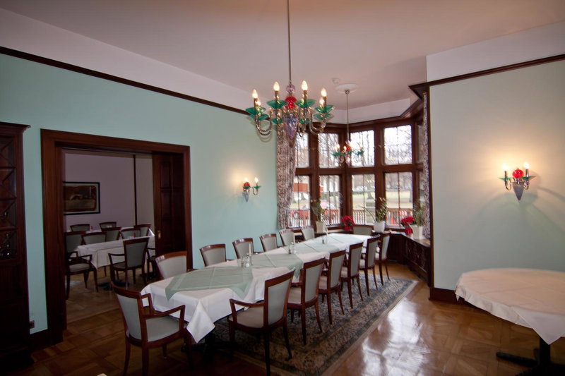Parkhotel Unter den Linden, Halberstadt, Germany