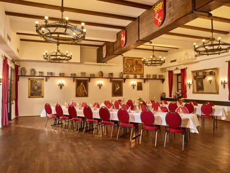 Hotel & Restaurant Burgschänke, Kaiserslautern, Germany