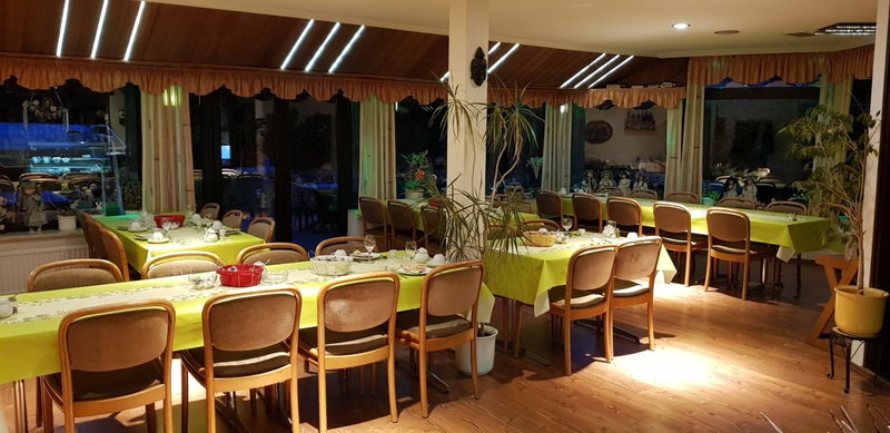Pension Strohm im Lieth Café, Bad Fallingbostel, Germany