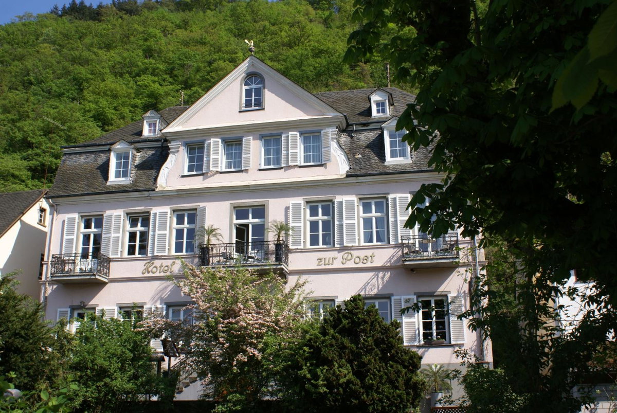 Hotel · Romantisches Hotel zur Post, Brodenbach