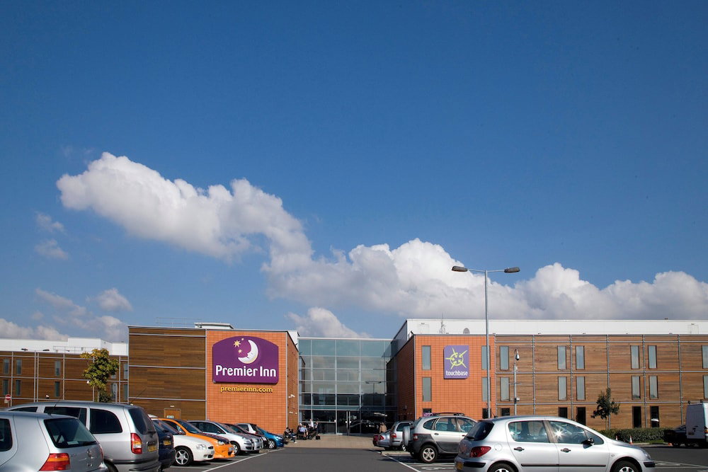 Premier Inn London Heathrow Airport T2 & T3 - Bath Road, United Kingdom