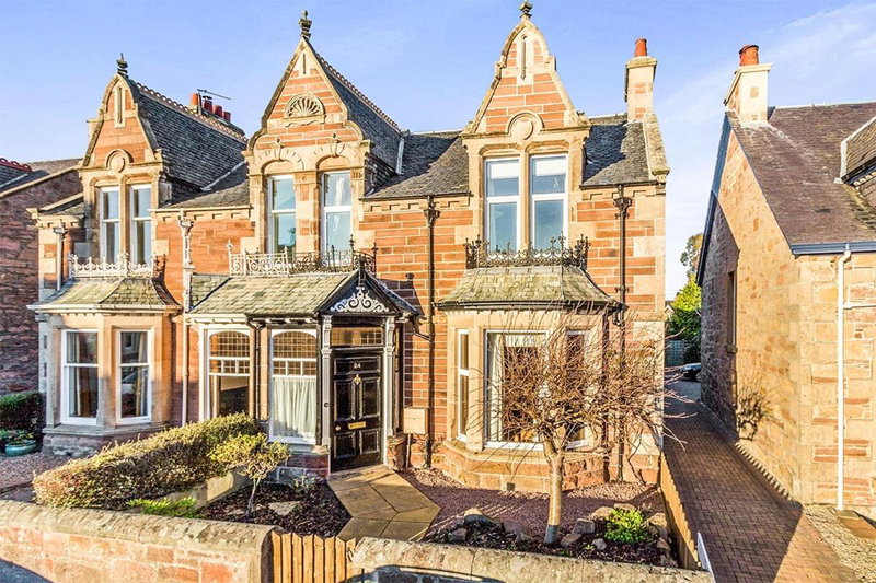 The Castle B&B, Inverness, United Kingdom