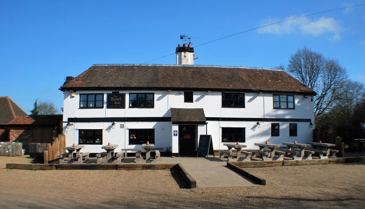Hotel · The Bowl Inn, Charing