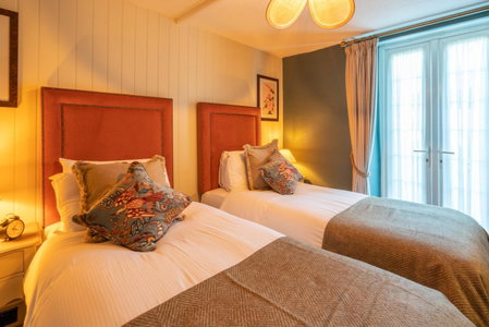 Bowl Inn, Almondsbury, United Kingdom