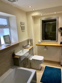 Deri-Down Guest House, Abergavenny, United Kingdom