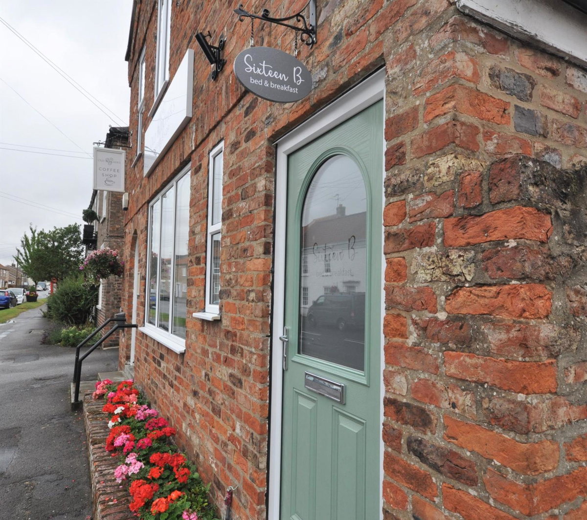 Sixteen B, United Kingdom