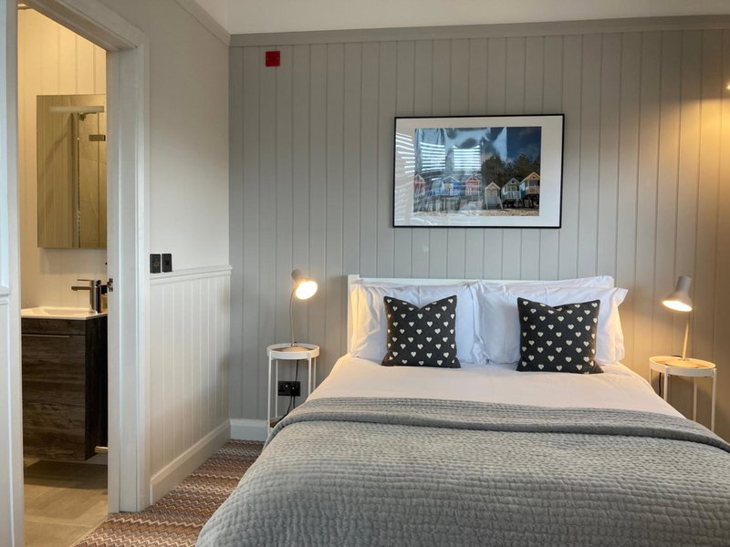The Old Bell B&B, Grimston, United Kingdom