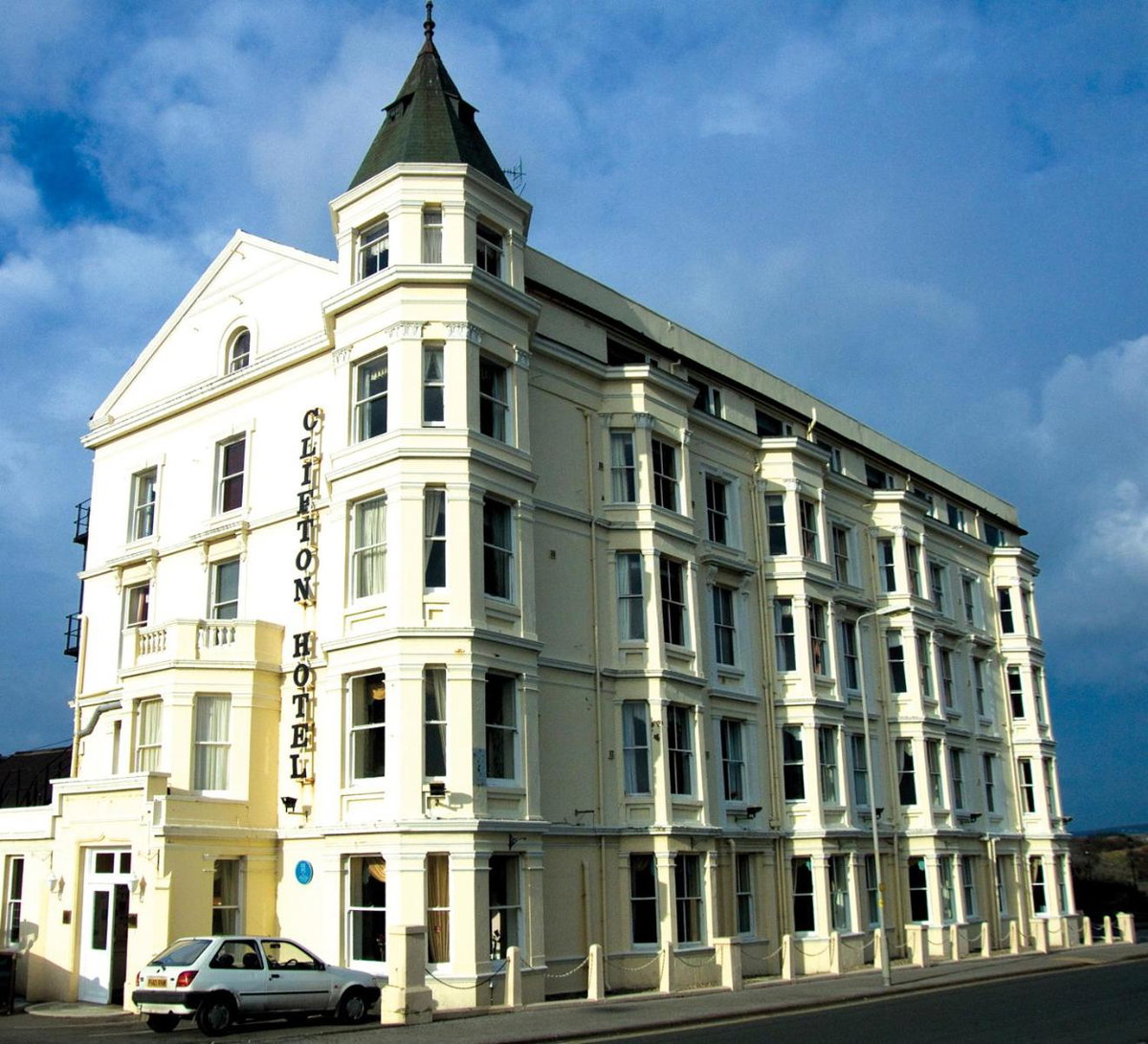 Hotel · Clifton Hotel, Scarborough