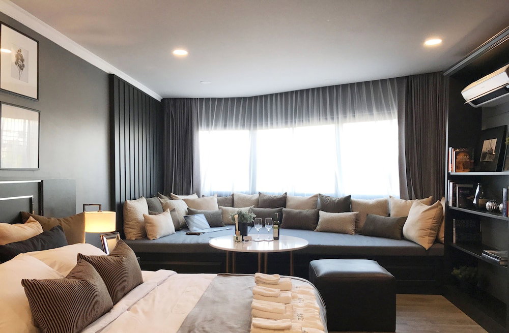 Hotel · Holmwood House Hotel, York