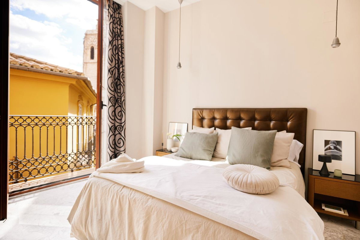 Hotel · Signa Juristas, Valencia