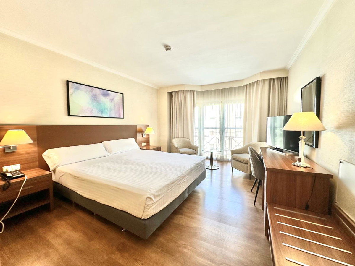 Aparto-Hotel Rosales, Spain