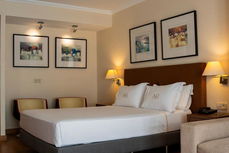 Aparto-Hotel Rosales, Madrid, Spain
