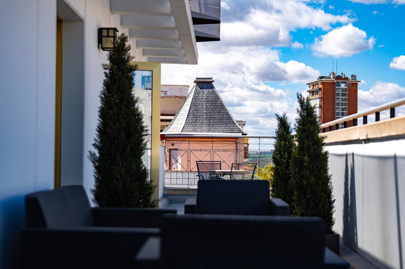 Aparto-Hotel Rosales, Madrid, Spain