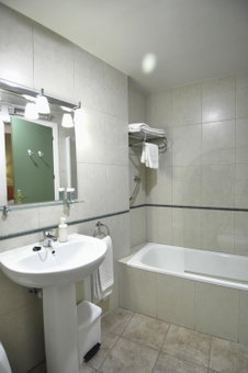 Hotel Apartamentos Aralso, Segovia, Spain
