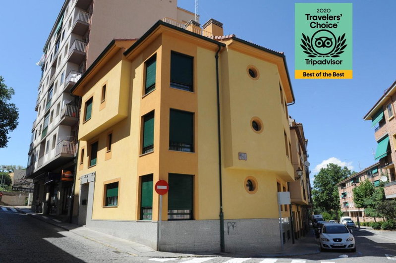 Hotel Apartamentos Aralso, Segovia, Spain