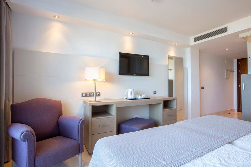 Hipotels Playa La Barrosa - Adults Only, Chiclana de la Frontera, Spain