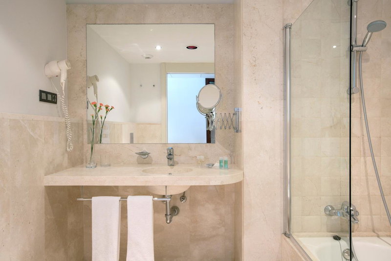 Hipotels Playa La Barrosa - Adults Only, Chiclana de la Frontera, Spain