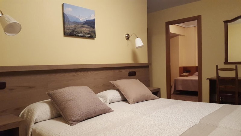 Hotel Naranjo De Bulnes, Cabrales, Spain