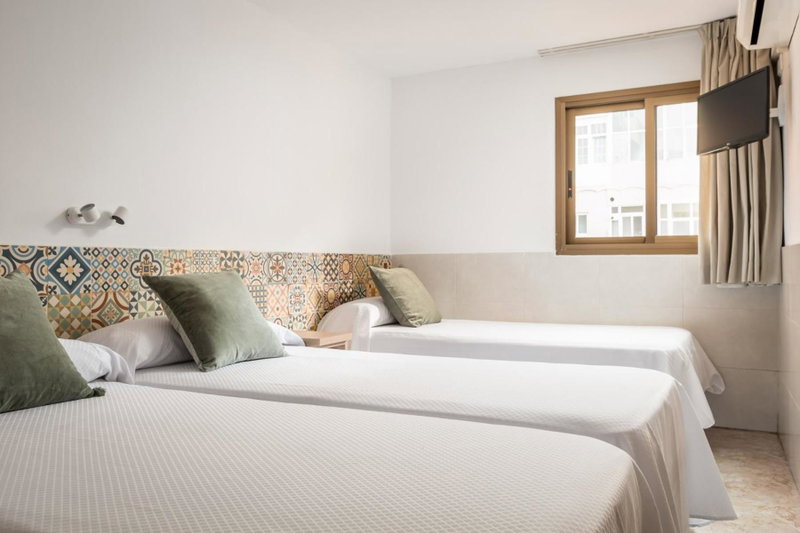 Hostal Baler, Barcelona, Spain