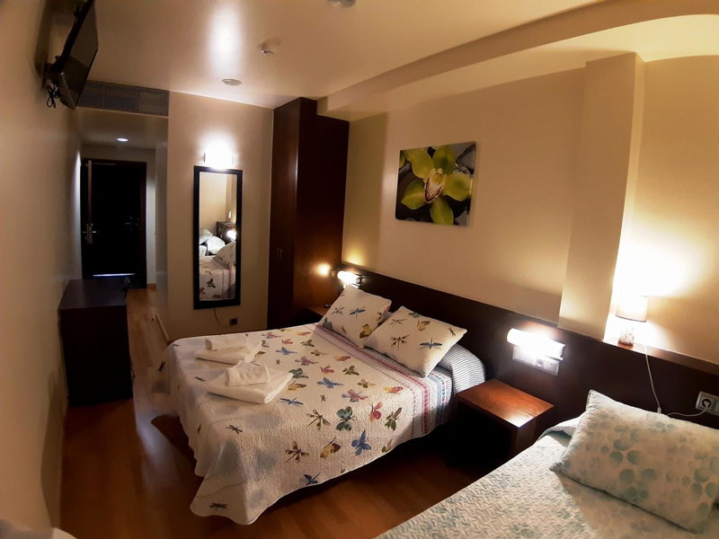 Hostal Nirvana, Ponferrada, Spain