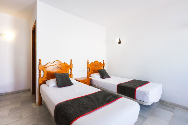 Apartamentos Pepe Mesa, Nerja, Spain
